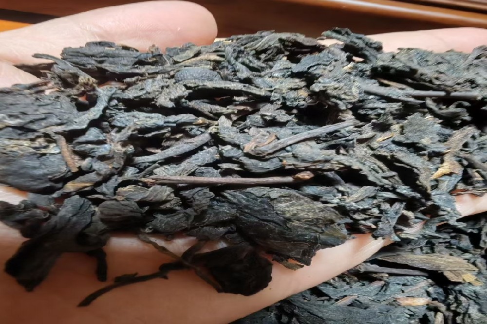 梧州六堡茶：千年传承，一品香醇——探秘山塘岐品牌的自然馈赠